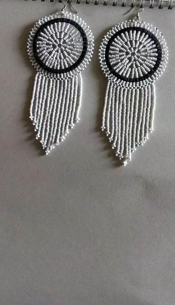 African beaded earrings, White Beaded earrings, Zulu beaded earrings, Beaded Fringe earrings, Gift for her, Tribal earrings, Moms gi