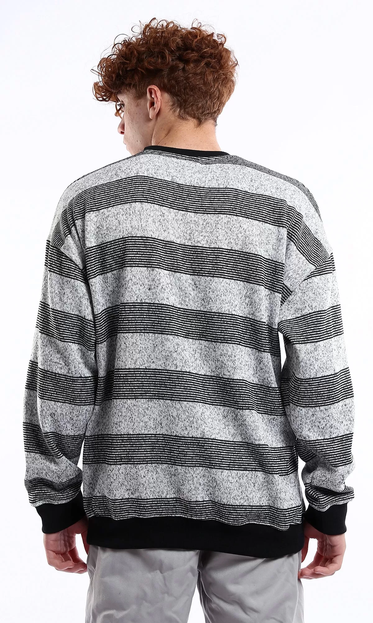 O177883 Long Sleeves Striped Grey & Black Winter Sweatshirt