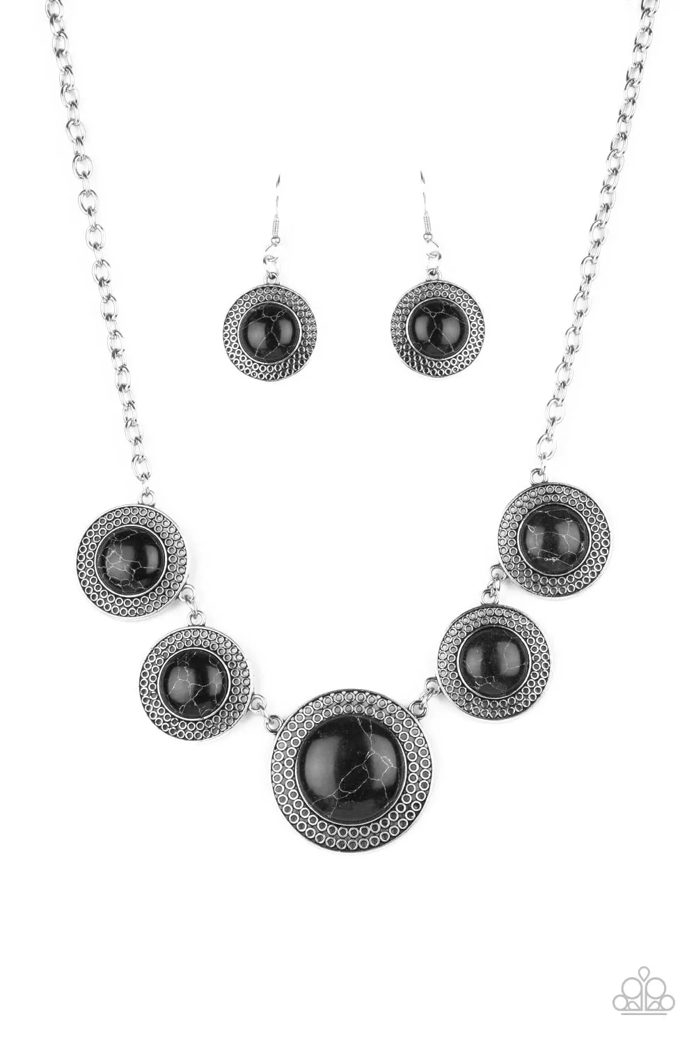 Paparazzi Circle The Wagons - Black Stone Necklace