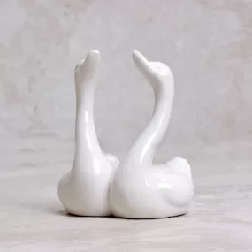 Sweet Swans Ring Holder