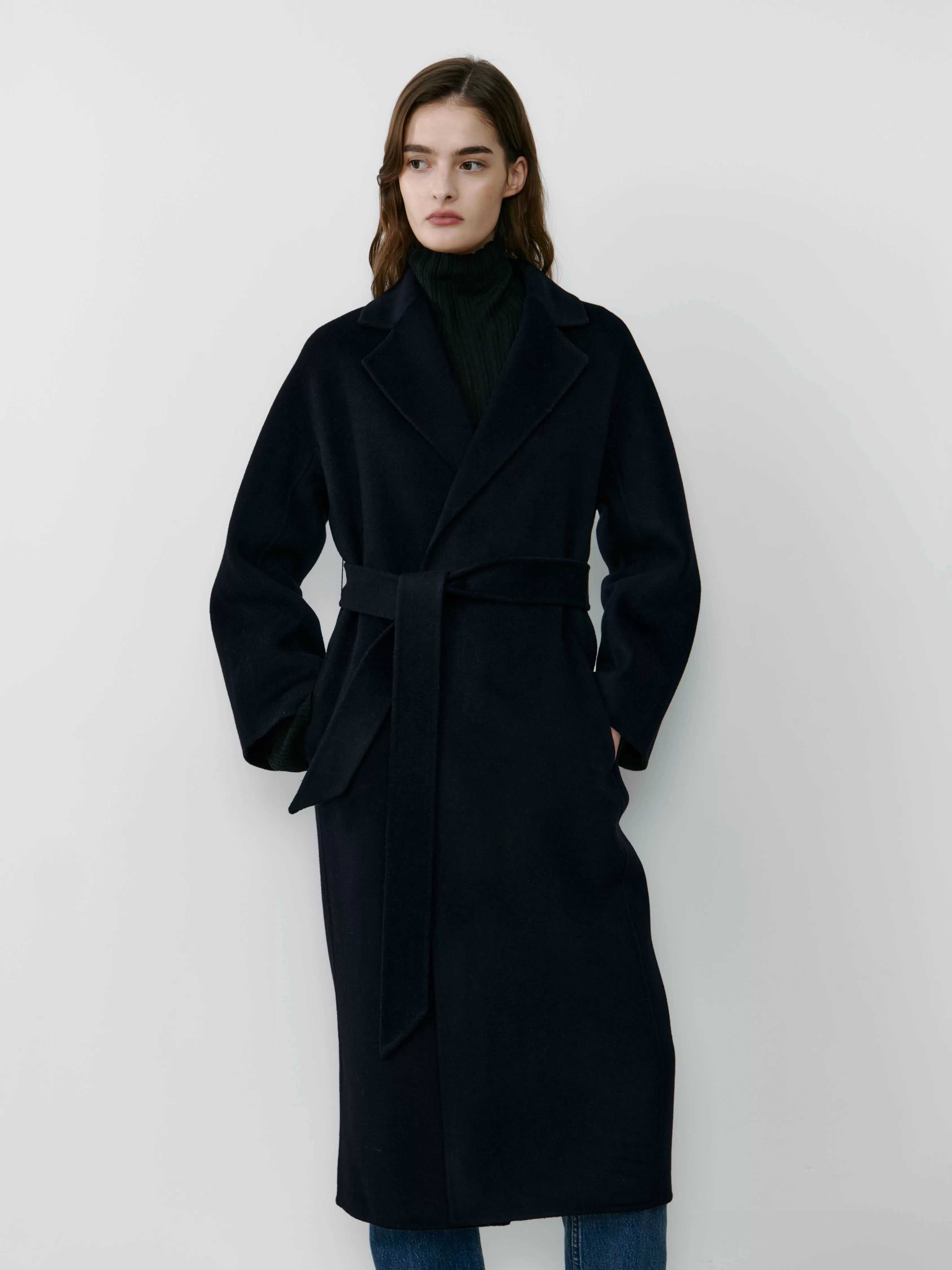 THE CURATED CLASSIC COAT - NAVY