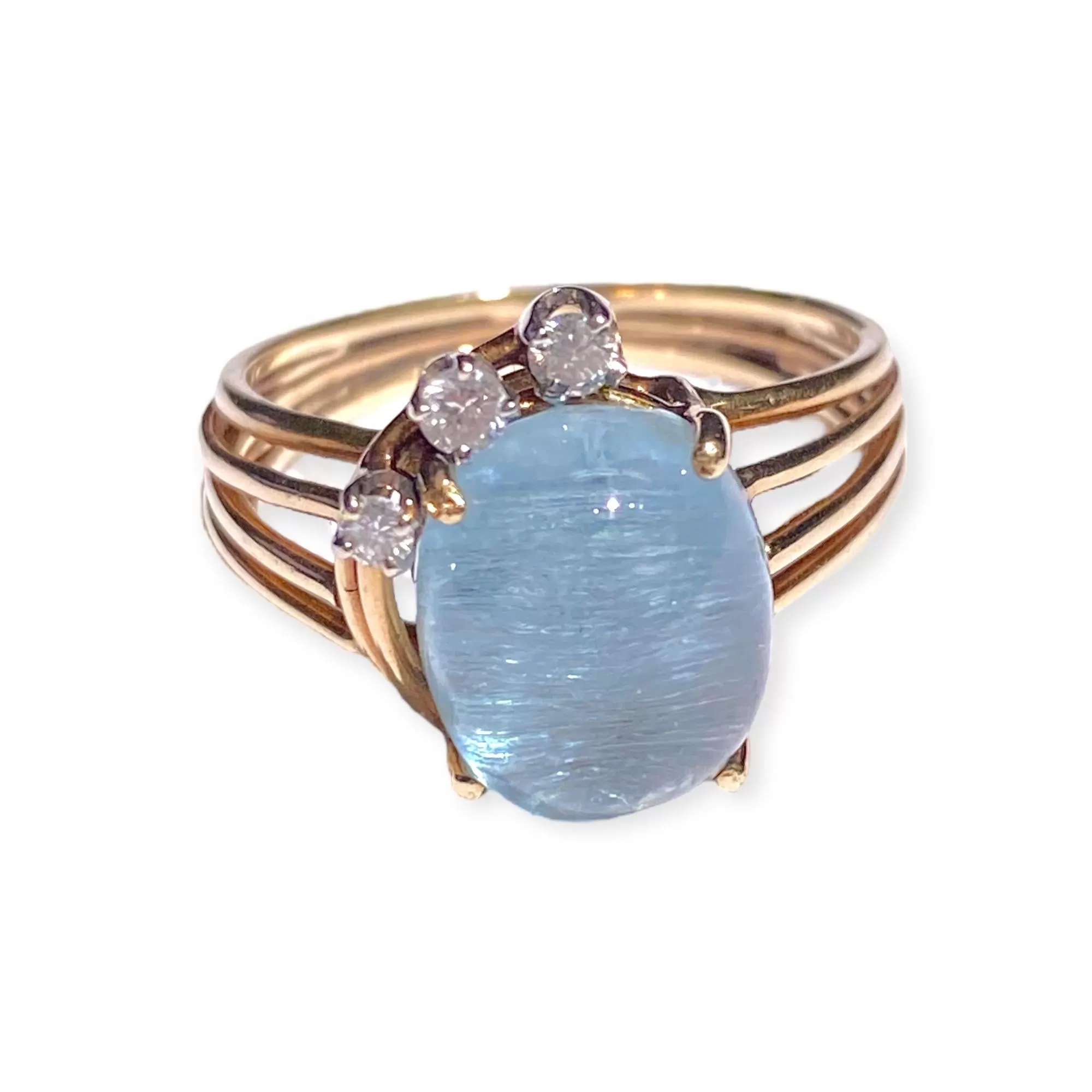 Vintage 14K Gold Cat's Eye Aquamarine and Diamond Ring